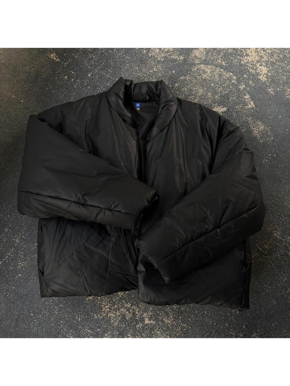 RARE Yeezy Gap black Round 2 puffer Jacket